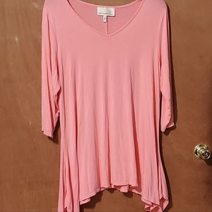 Antthony Originals Size 1X Salmon Colored Hankerchief Hem Tunic